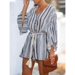 VICI Women's Kimono Sleeve Striped Boho Romper Size Small 0-4